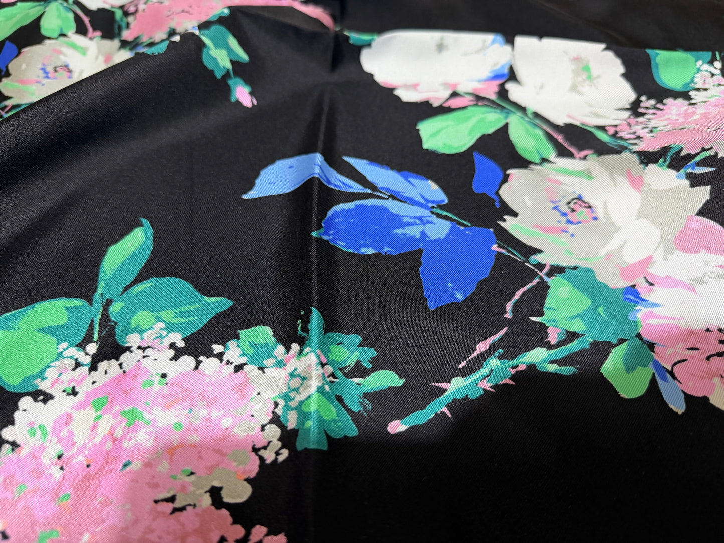 Rêverie Silk Twill Scarf Carré 53