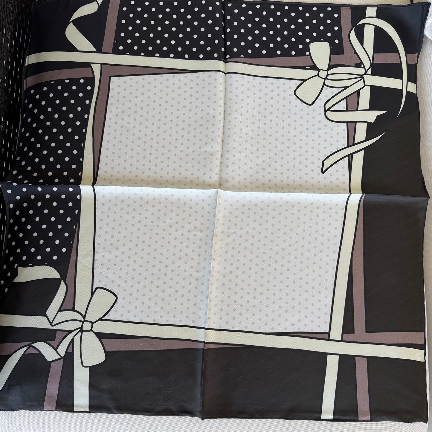 Écrin Silk Scarf- Carré 65