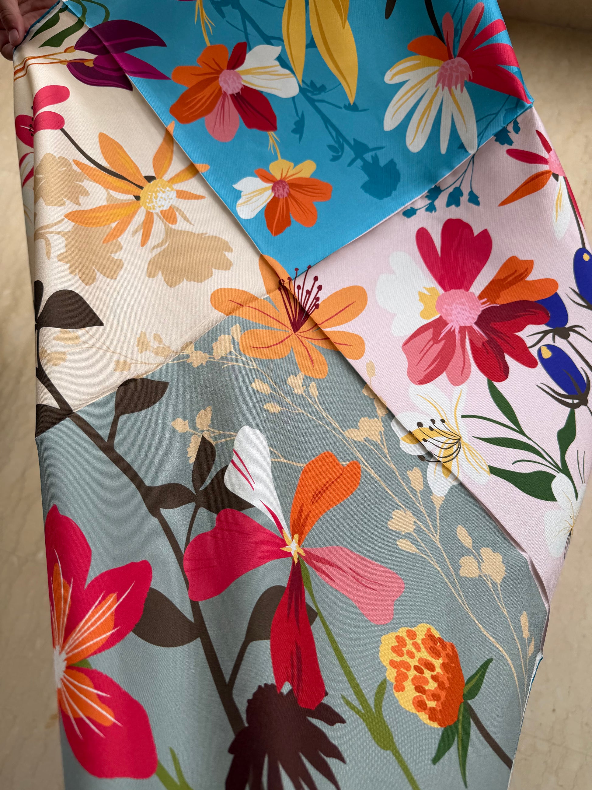 65x65 cm silk twill scarf made in italy